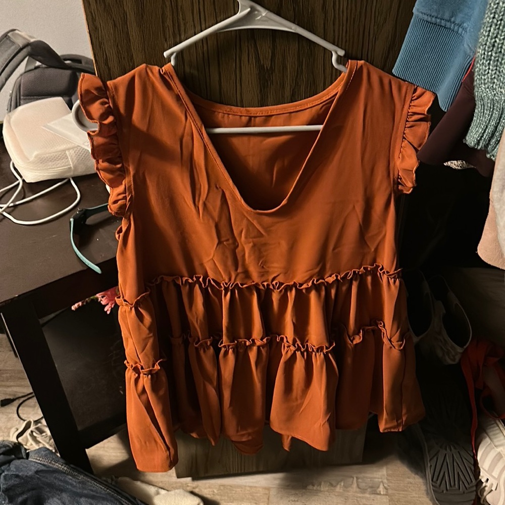 Orange tshirt